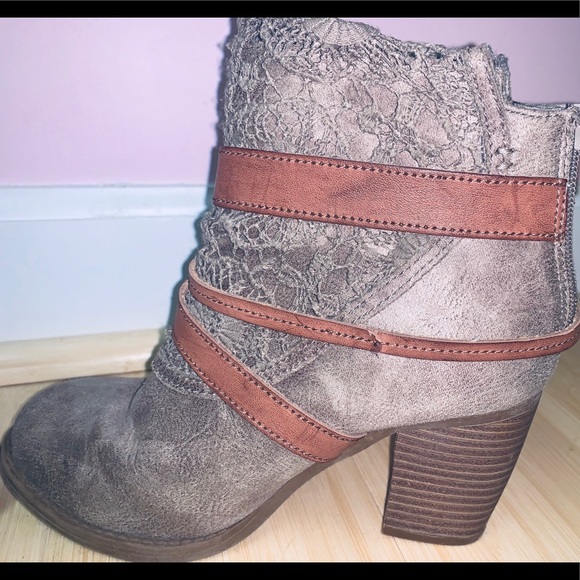 Booties - Picture 3 of 4